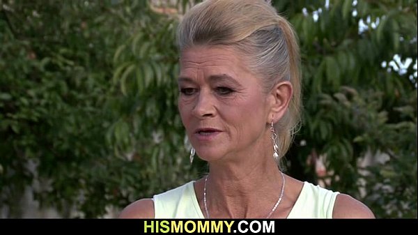 versaute Grossmutter toying ihre son’s GF