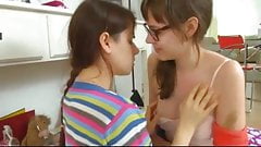 Amateur Lesbo Love