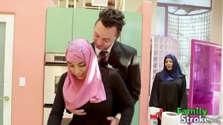 FamilyStroke.net – Arab Daughter Got Bro’s Cock