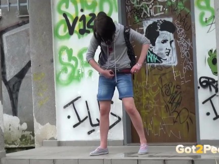 draussen pissing zusammenstellung mit Geile Luder